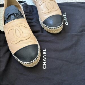 CHANEL Beige Leather Espadrille Slip-Ons with Black Cap Toe